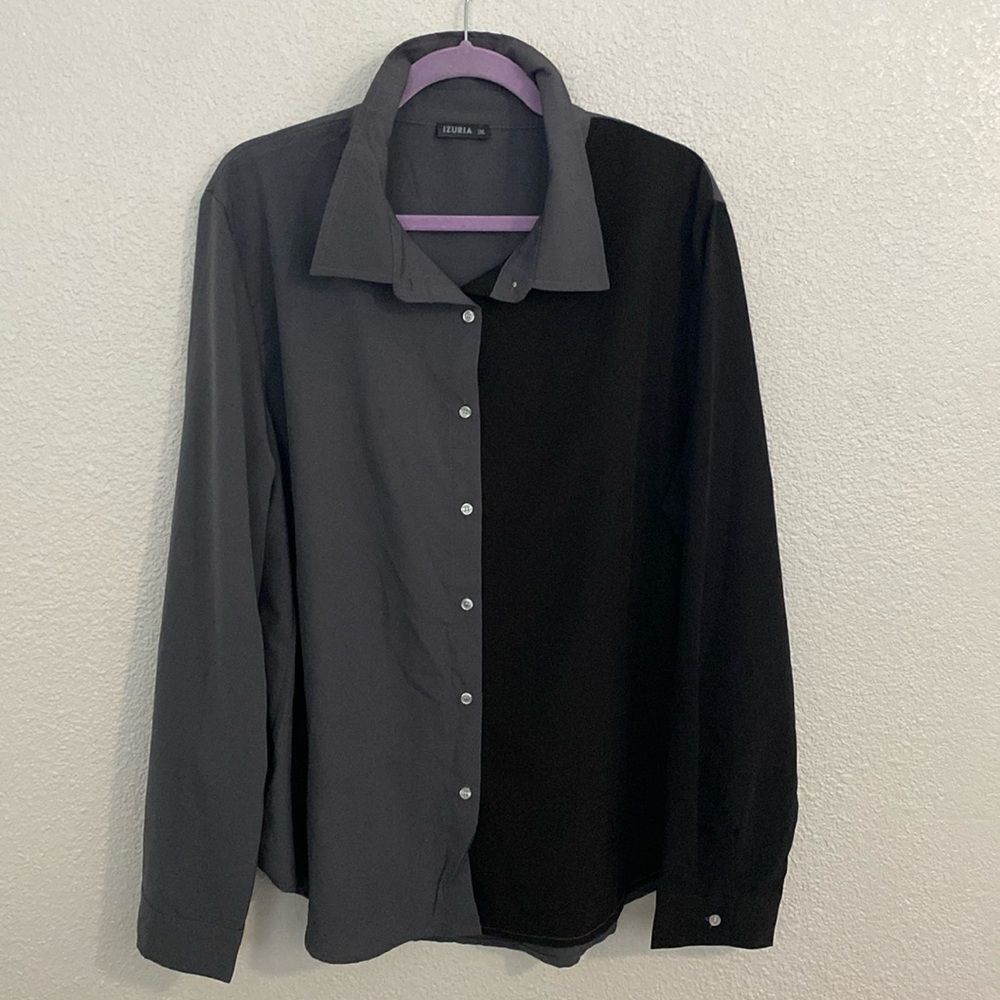 NWOT- Color block grey and black long sleeve button up-Size 2XL